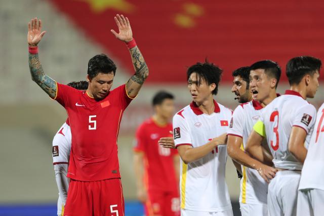 开云中国-打出威胁却机会寥寥 国足苦练的定位球何时显灵？